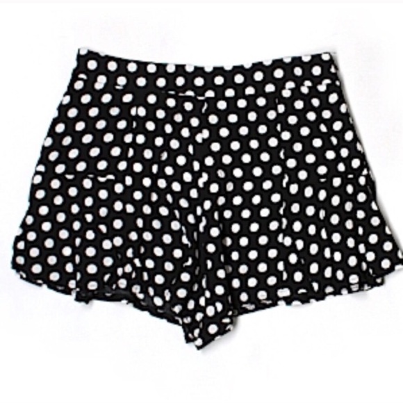 LF High Waisted Polka Dot Shorts NWT Sz 6 Black White - Picture 2 of 10